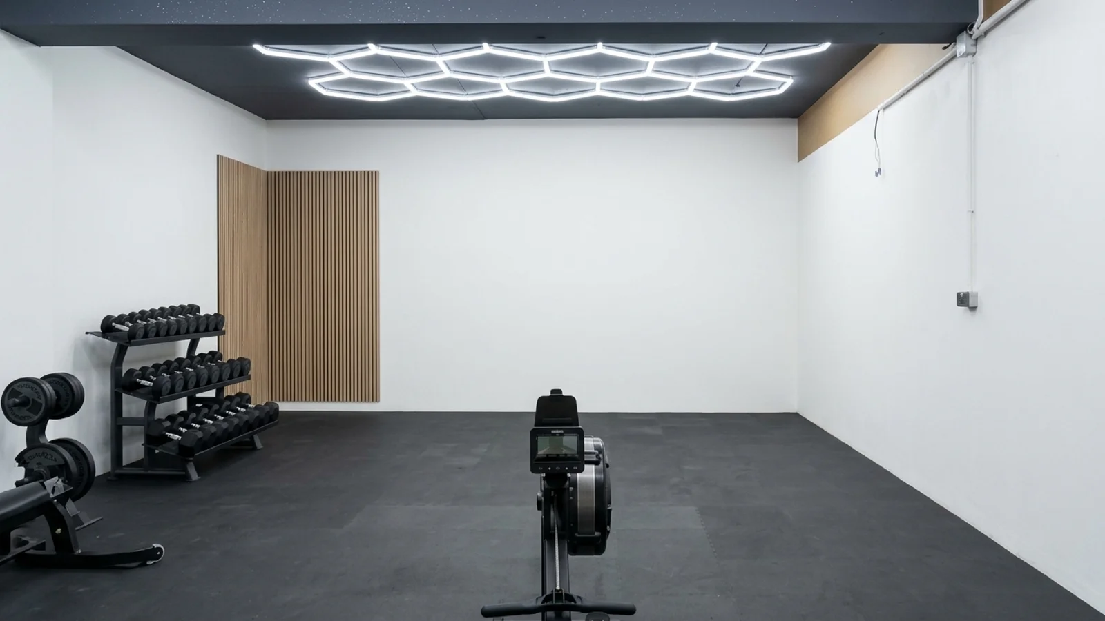 Espace d'entraînement et luminaires LED Le Local